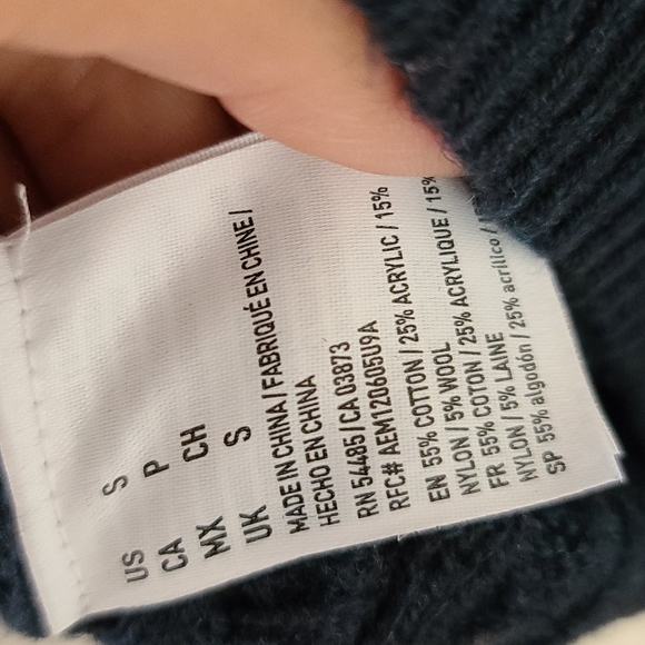 American Eagle navy sedona cable sweater size small - Picture 7 of 7